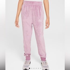 NWT Nike Sportswear Girls Velvet Joggers Size Large